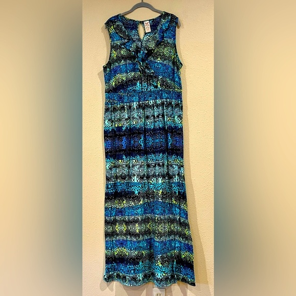 Women’s modern abstract ruffle trim stretchy popover maxi Dress plus size 2X - Picture 1 of 7